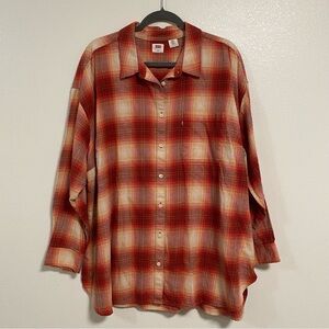 Levi’s button up shirt women’s size 3X Red Orange Black Plaid